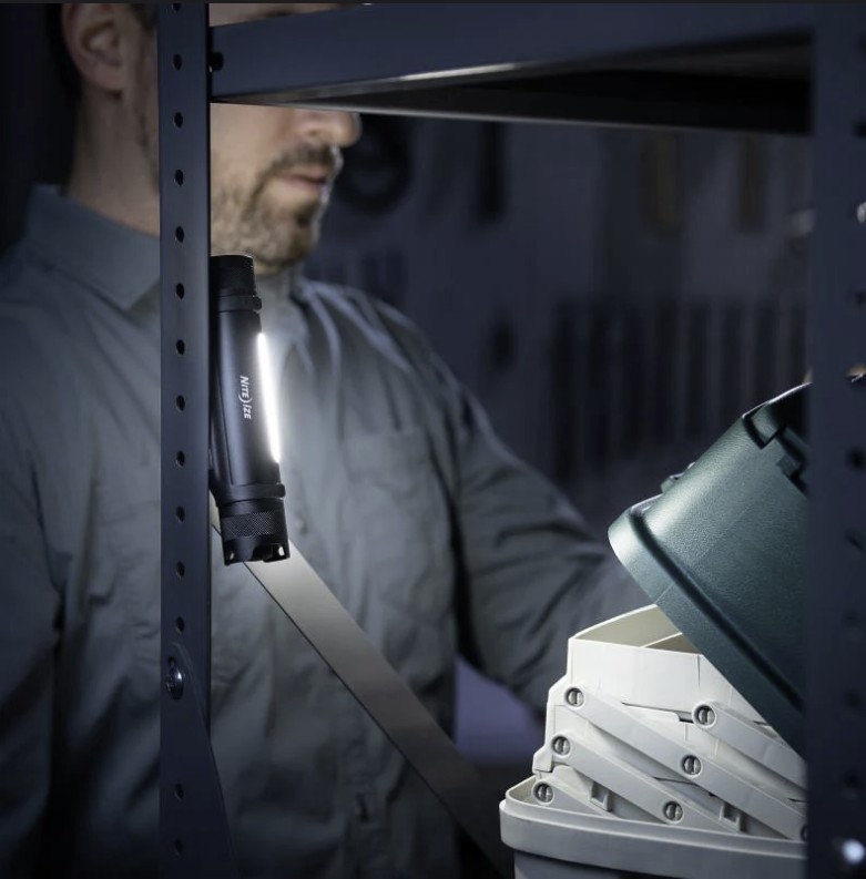 FLASHLIGHT + TASK LIGHT - Image 4